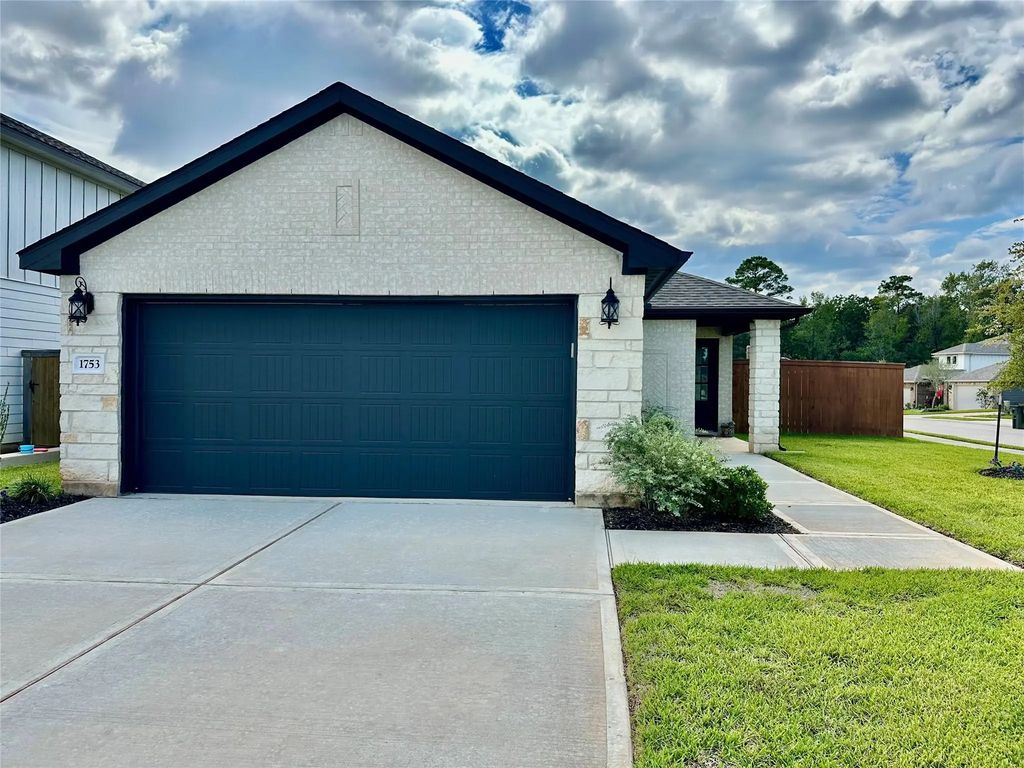 1753 Cayden Oak, Conroe