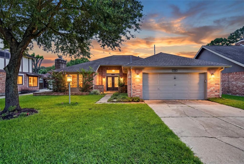 758 Rolling Mill Drive, Sugar Land