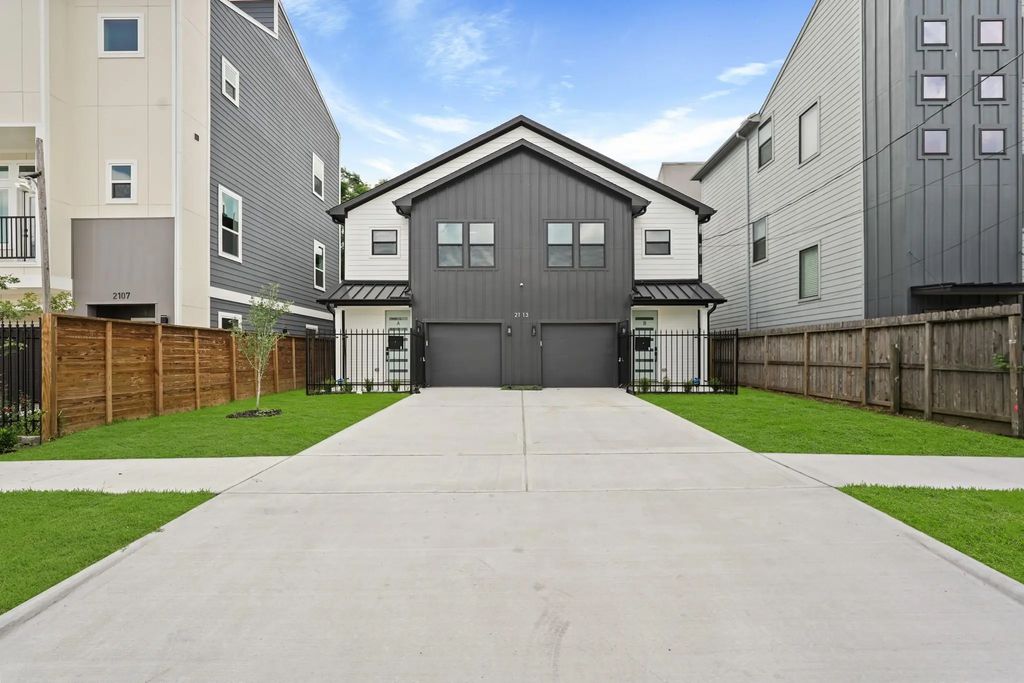 2113 Saint Charles Street A, Houston