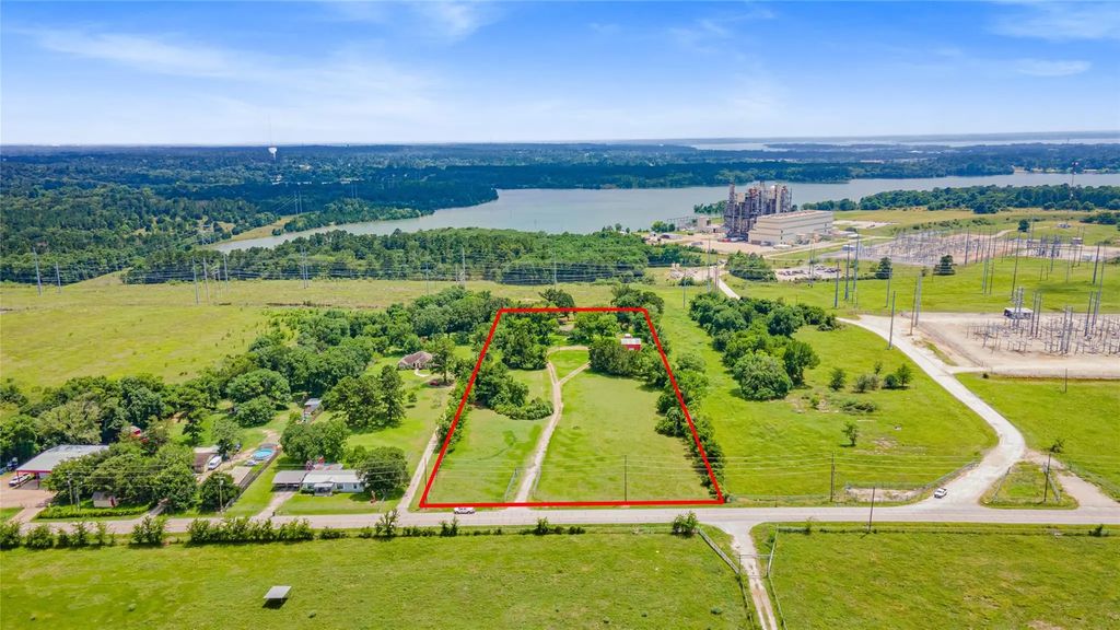 10973 Longstreet Road, Willis