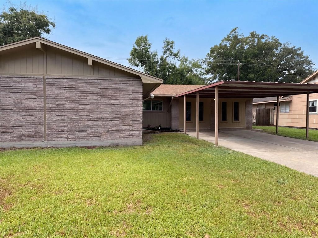 7706 Marinette Drive, Houston