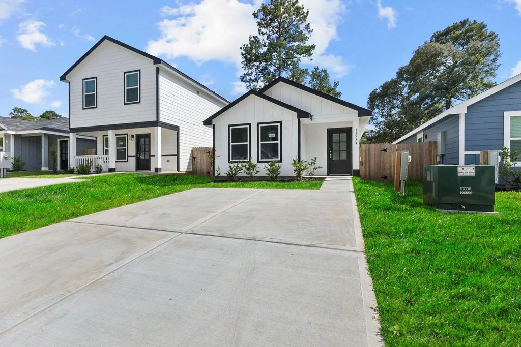 11934 Detar Court, Willis