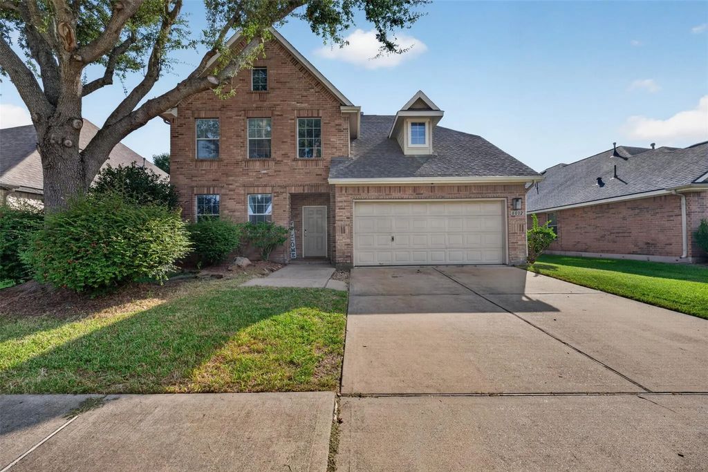 8002 Berkely Court, Baytown