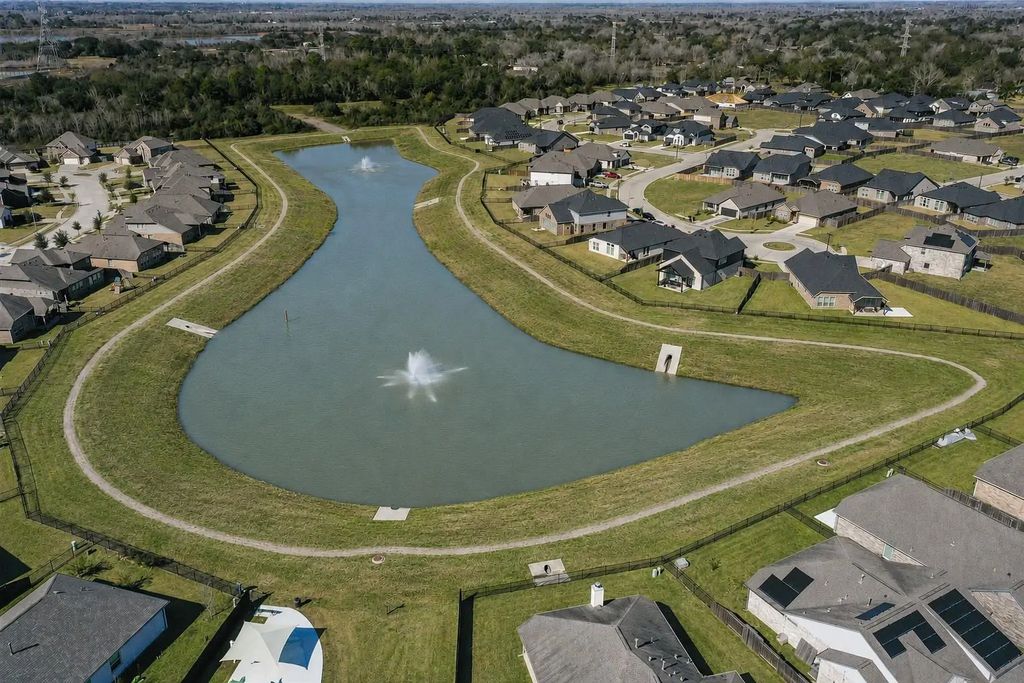 409 Chardonnay Drive, Alvin