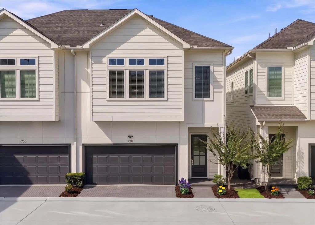 728 Carriage Knolls Drive, Houston