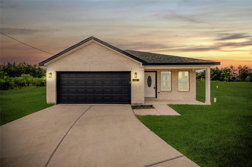 37 Rd 5102 L, Cleveland