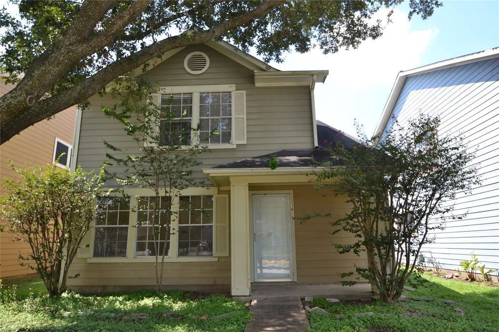 3811 E Traditions Court, Houston