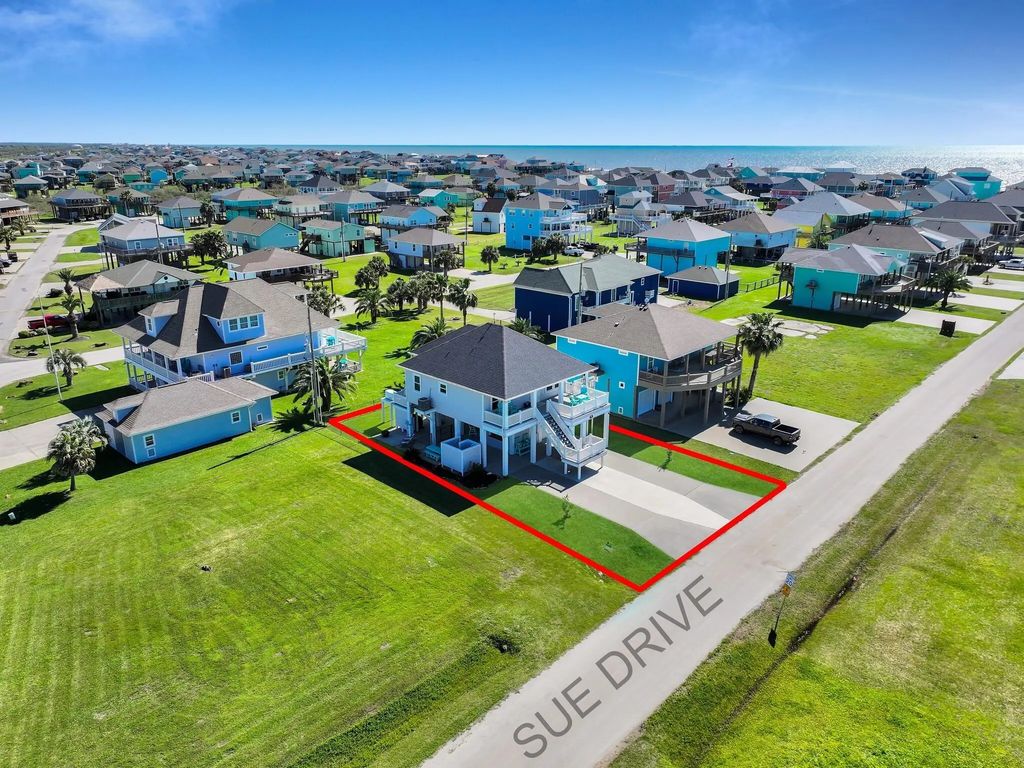 978 Sue Drive, Port Bolivar