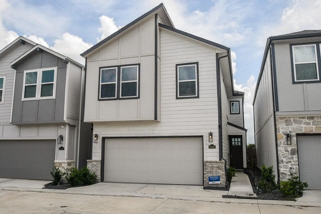 10047 Cloud Mist Drive, Houston