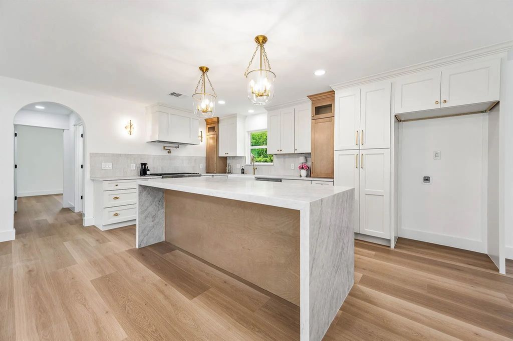 10814 Moonlight Drive, Houston