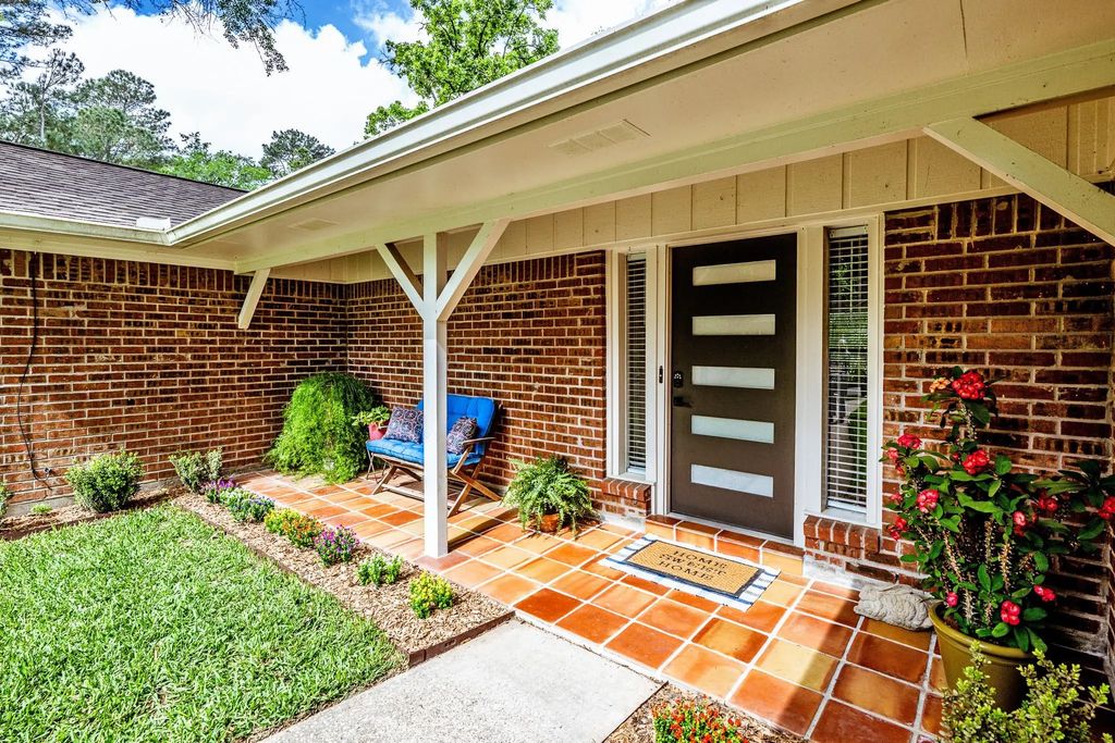 1905 Rollingwood Drive, Huntsville