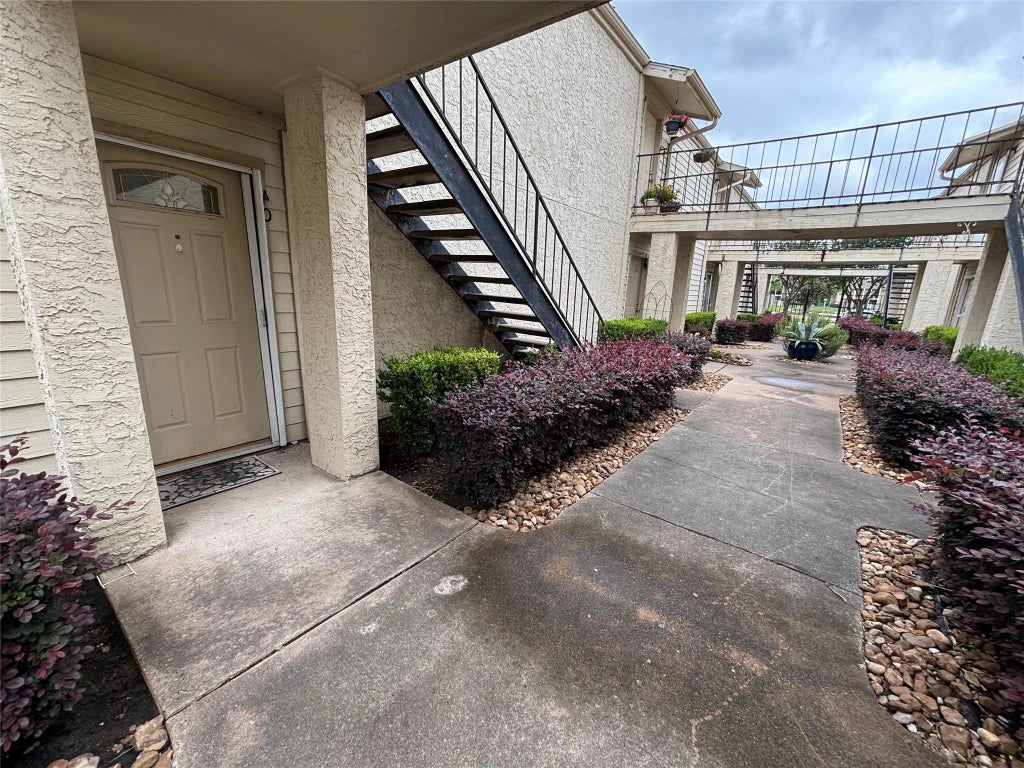 10075 Westpark Drive 40, Houston