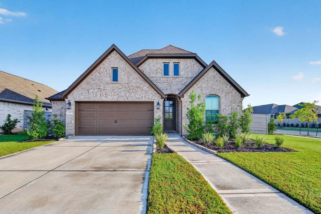 2419 Honeyberry Shrub Drive, Manvel