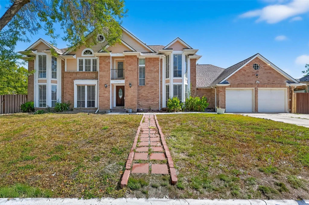 13051 Meadowline Drive, Houston