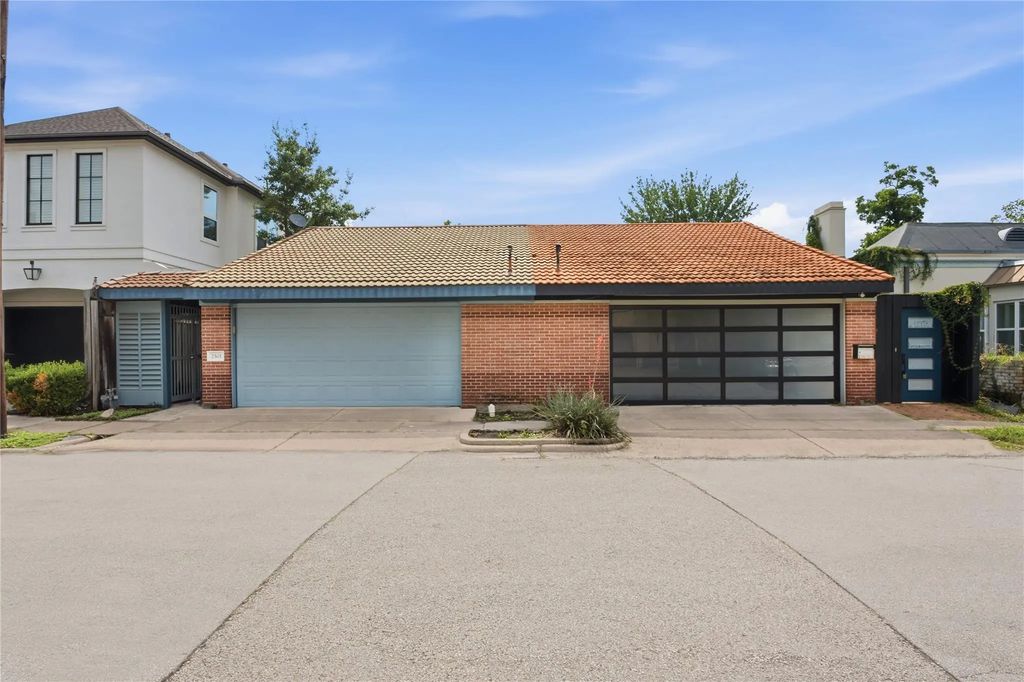 2501 Driscoll Street, Houston