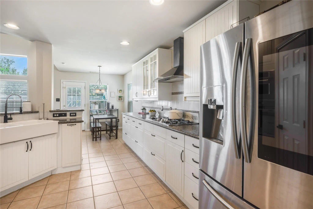 20506 Newfalls Court, Richmond