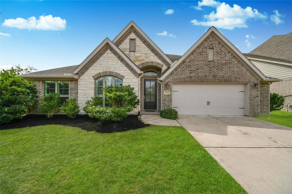 5810 Golden Peak Lane, Rosenberg