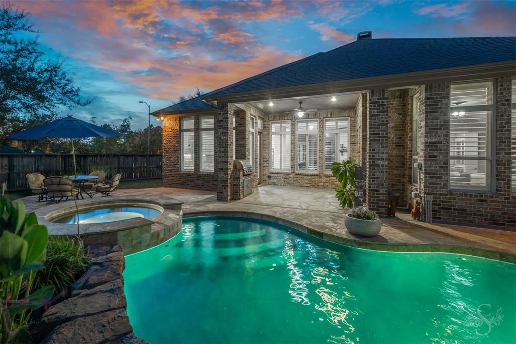 27523 Caldwell Sky Lane, Fulshear