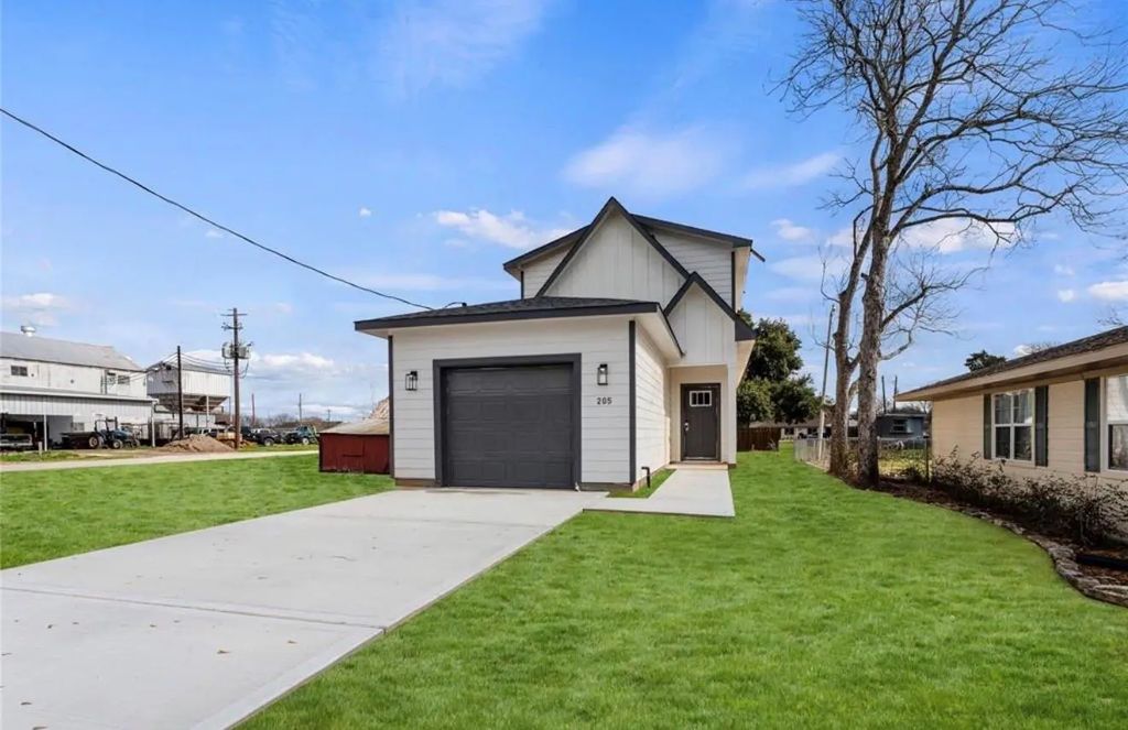 205 S Second Street, Beasley