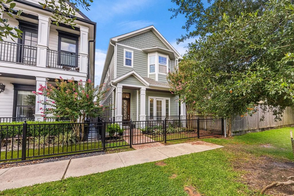 444 W 26th Street, Houston