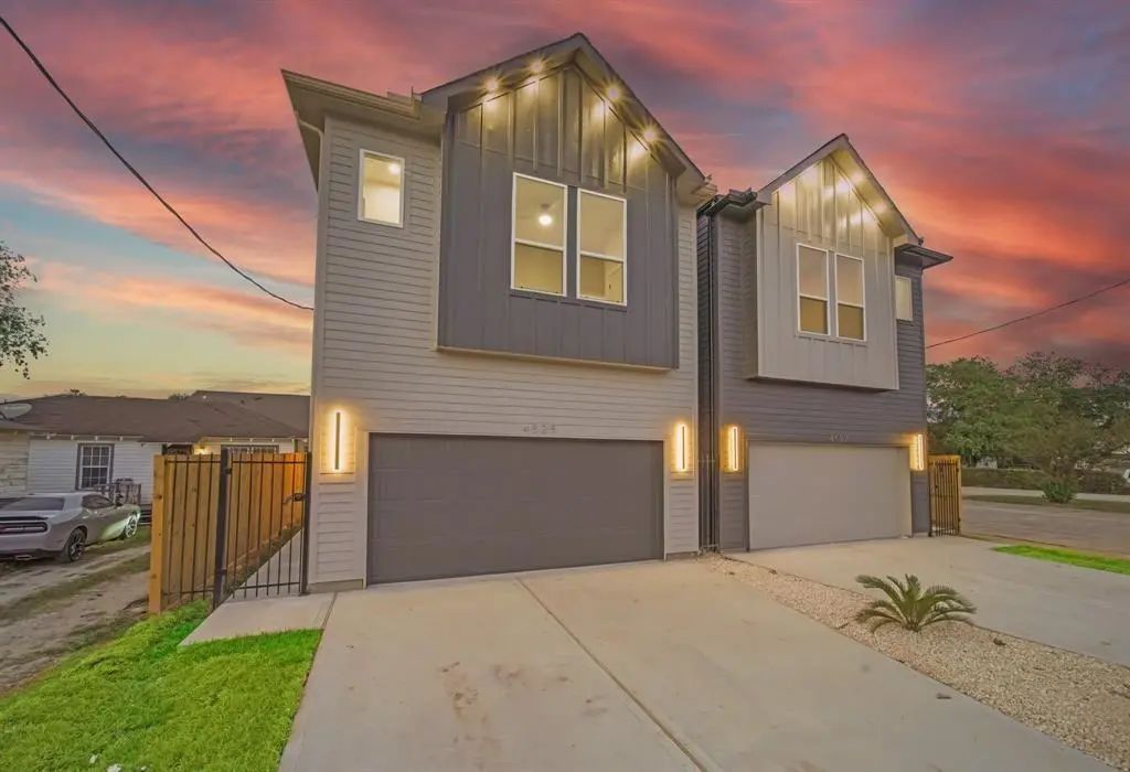 4525 Davenport Street, Houston