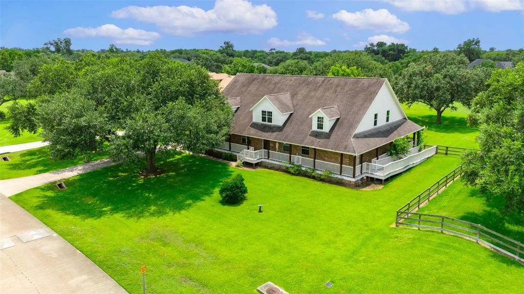 3811 Westerdale Drive, Fulshear