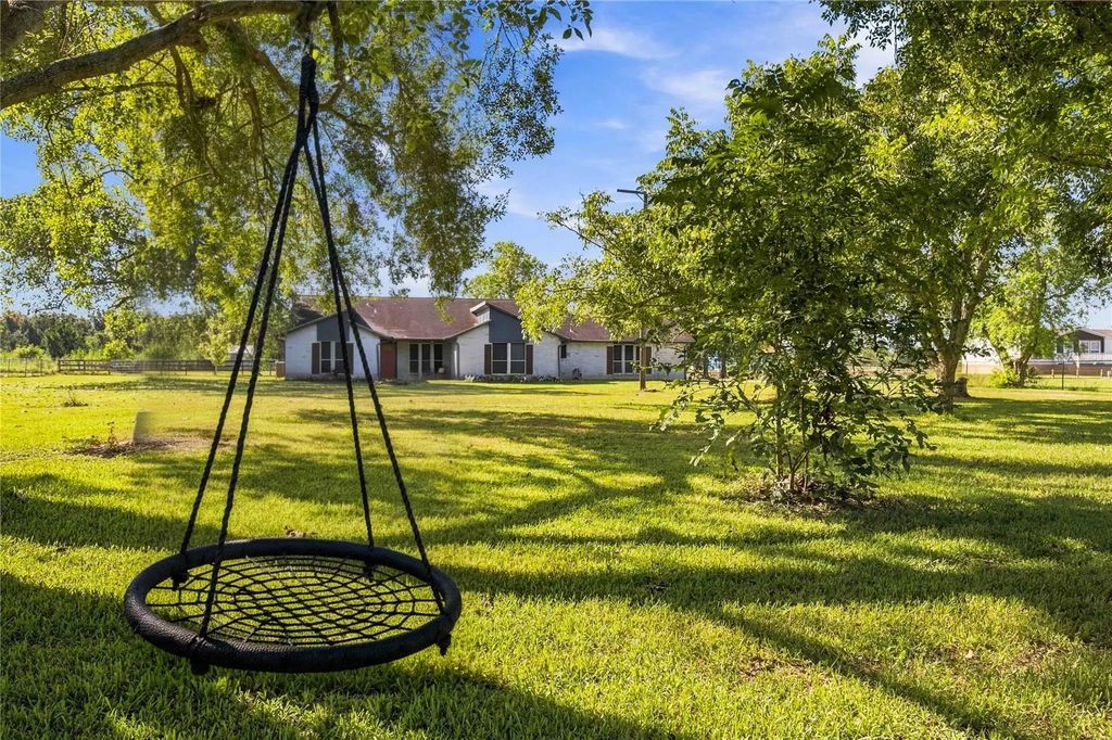 4697 Wickwillow Lane, Alvin