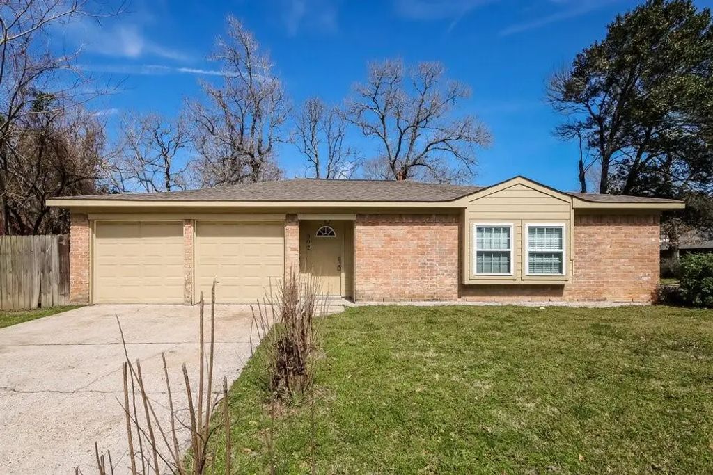 502 Hildred Avenue, Conroe