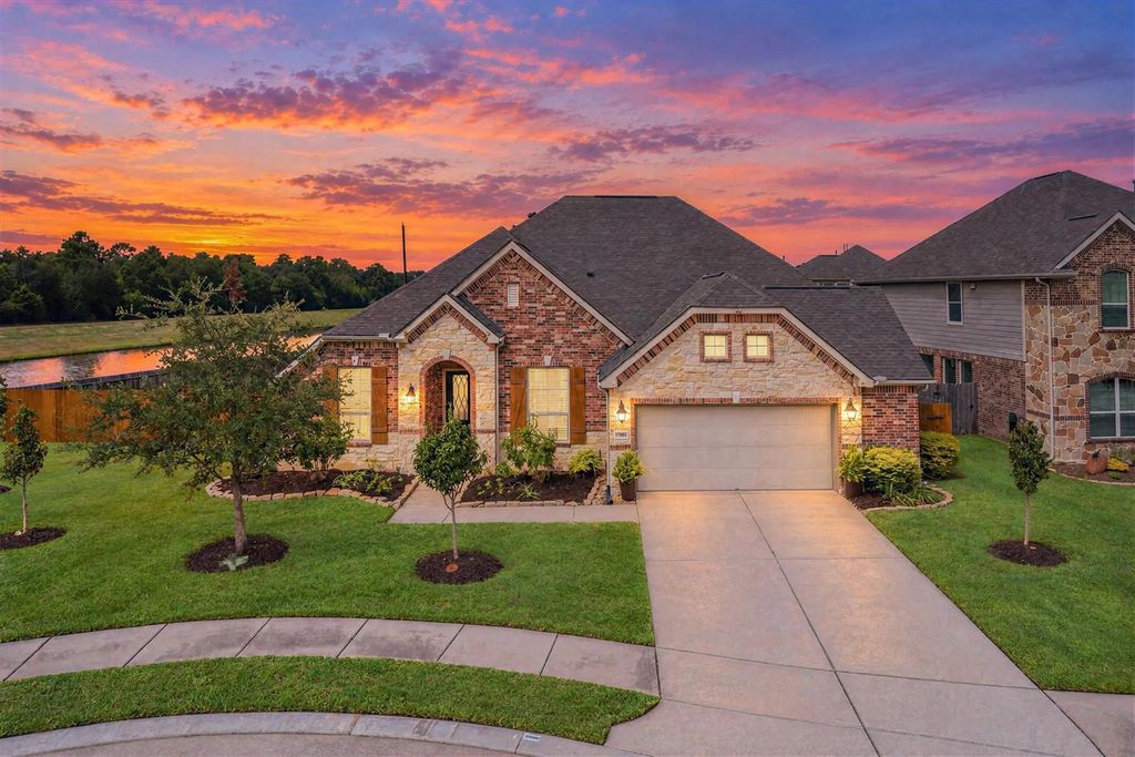 17903 Fernwood Bend Drive, Tomball