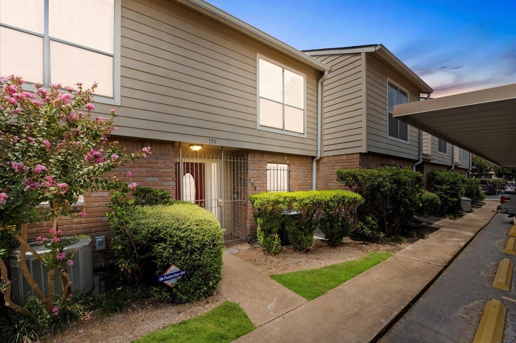 5005 Georgi Lane 198, Houston