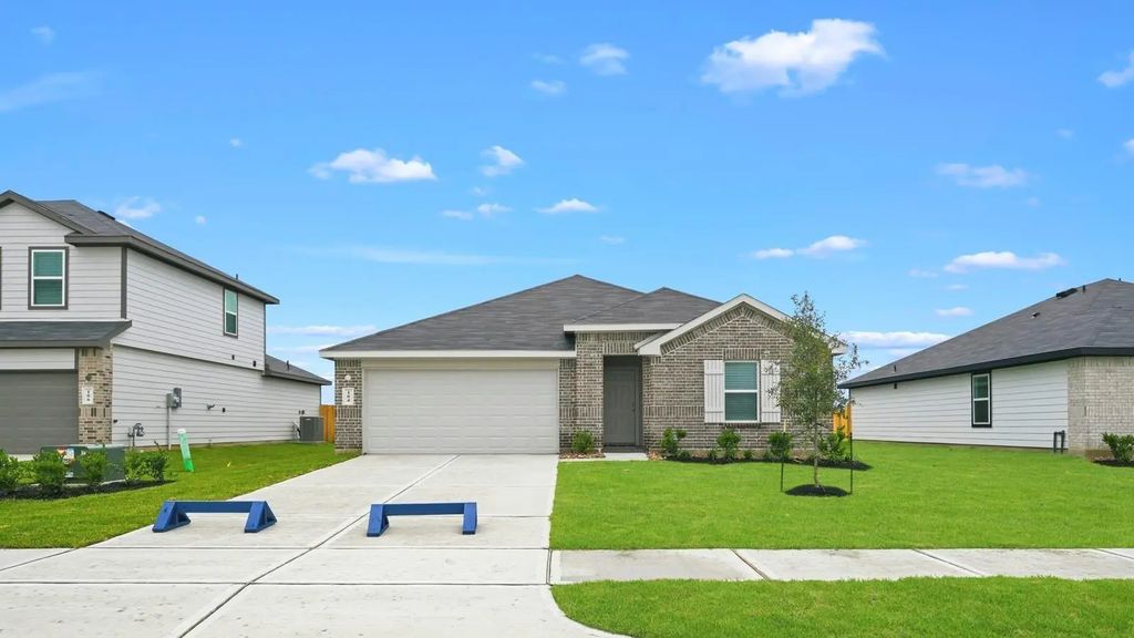 104 Rustic Creek Court, Dayton