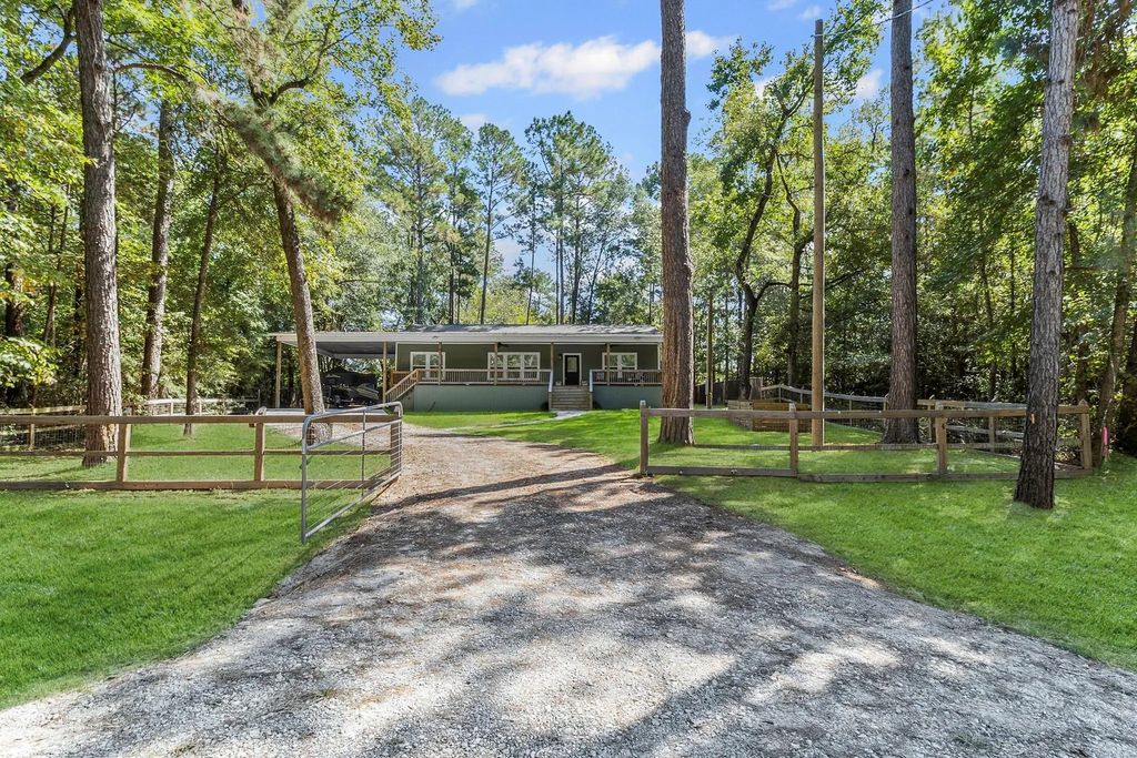 495 Oak Tree Drive, Point Blank
