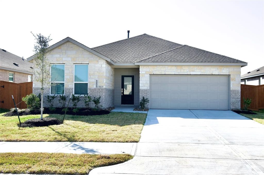 10615 Summers Way, Beasley