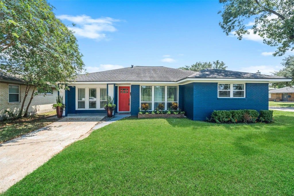 4254 T C Jester Boulevard, Houston