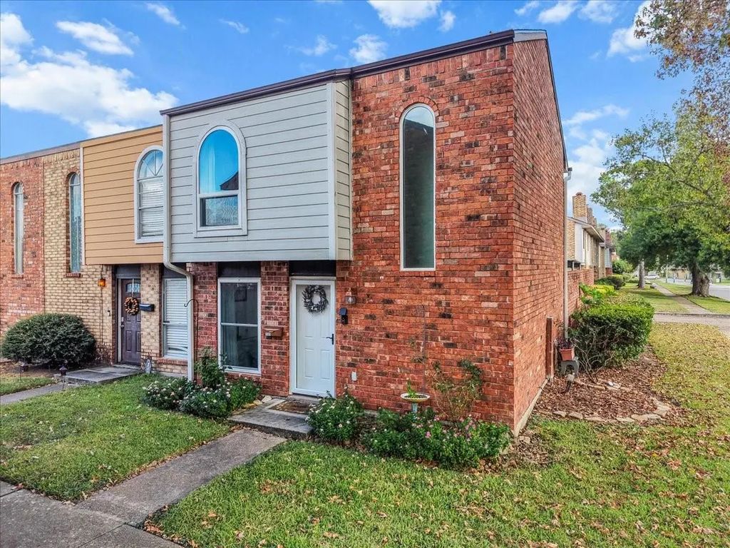 1501 Bonanza Road 501, Houston