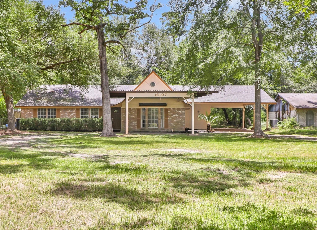 16107 Holly Street, Porter