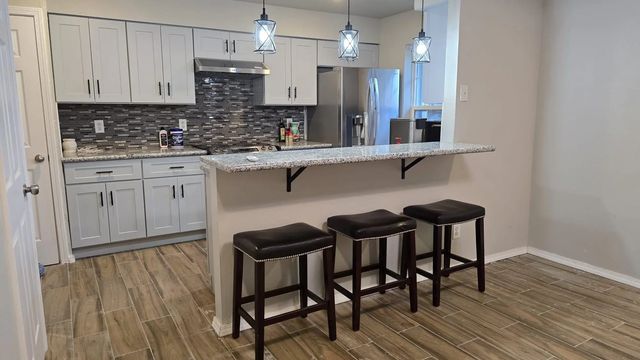11807 Algonquin Drive, Houston