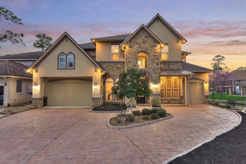 12838 Lakeshore Drive, Montgomery