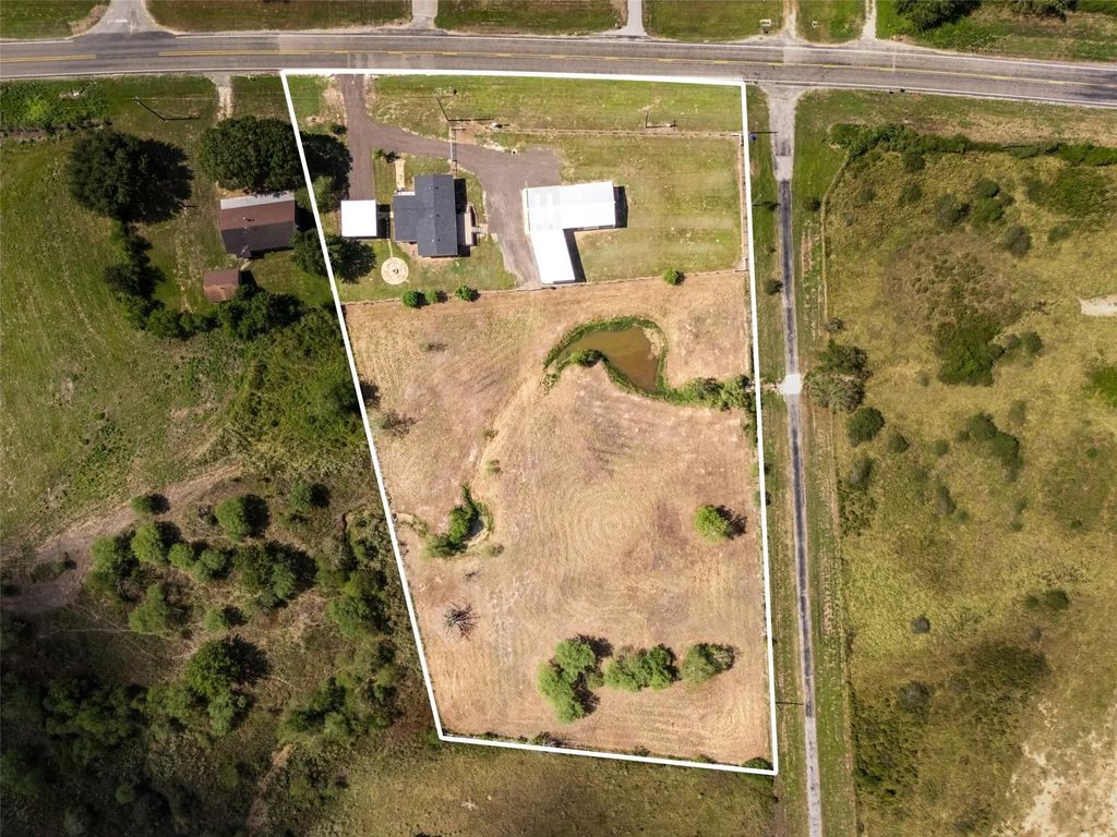 5632 Fm 1094, Sealy