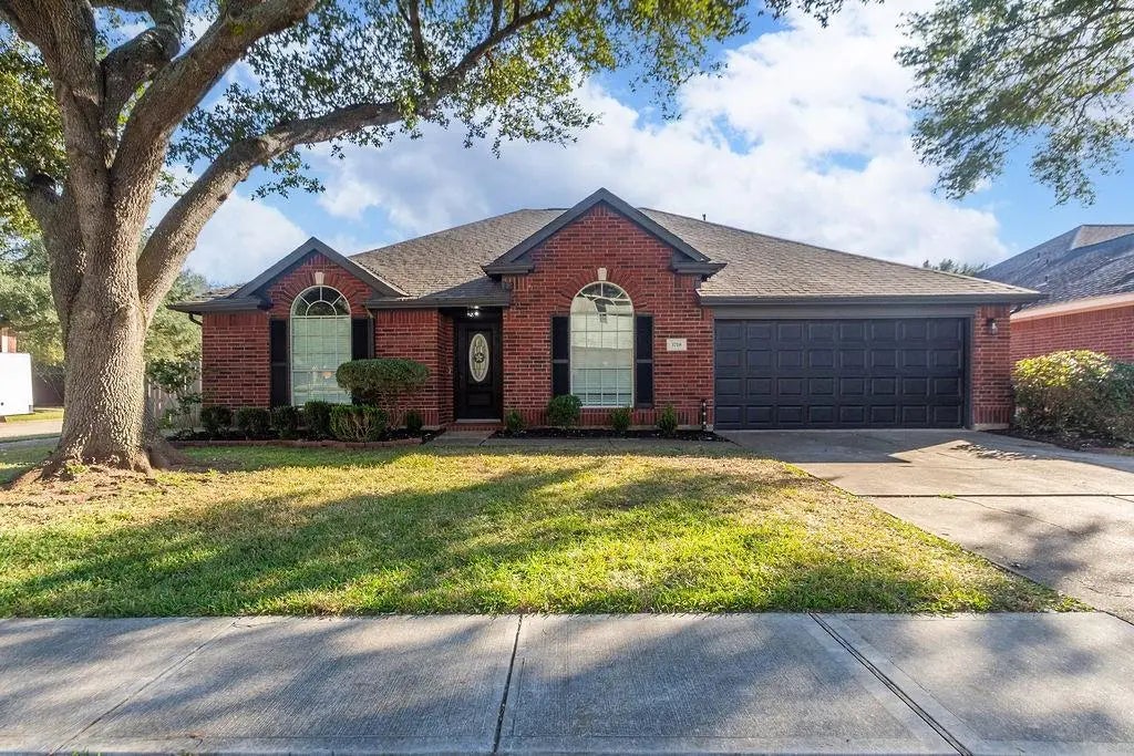3718 Brighton Lane, Pearland