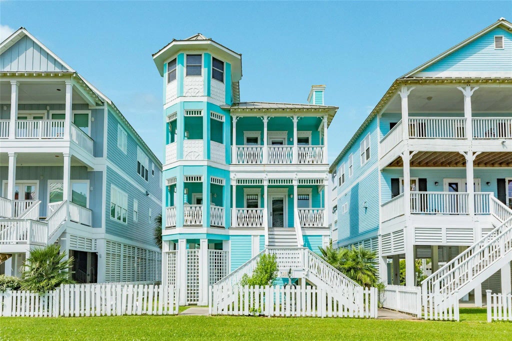 3819 Conch, Galveston