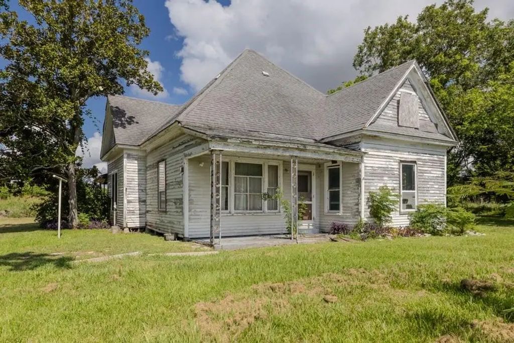 23378 State Highway 35 S, Palacios