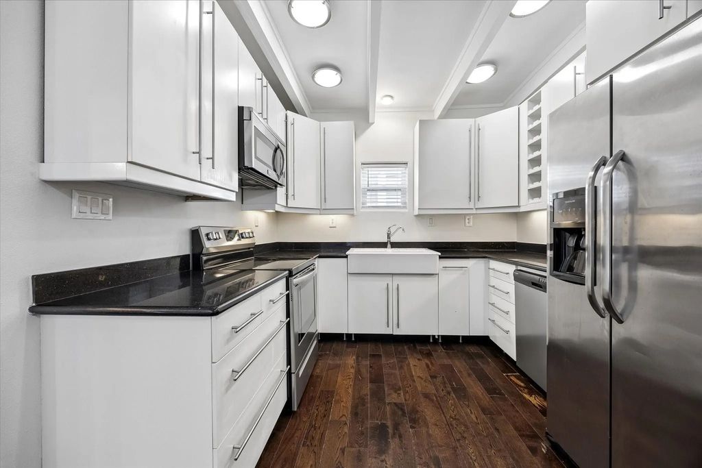 216 Marshall Street 15, Houston