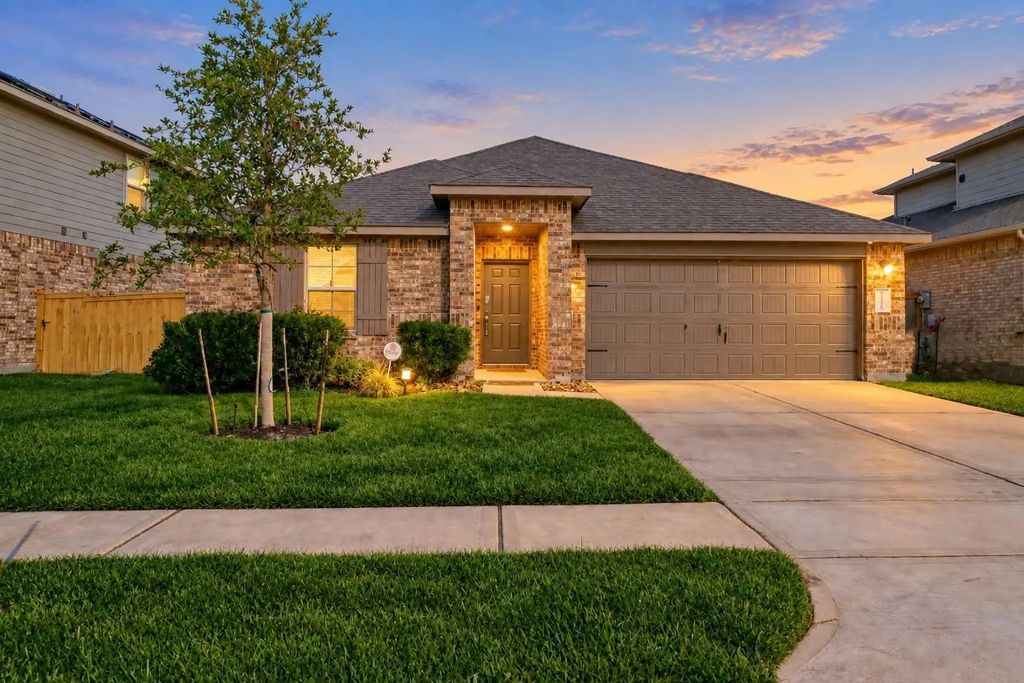 15226 Dinnet Berm Drive, Humble
