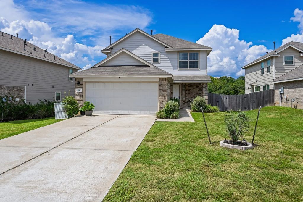 10933 S Lake Mist Lane, Willis