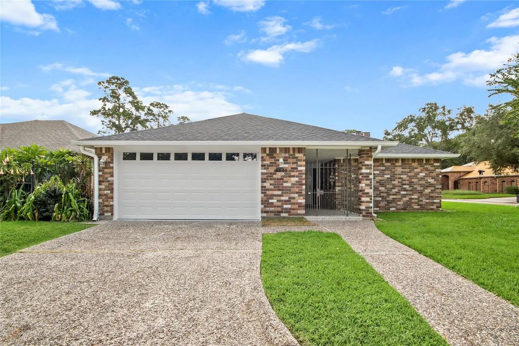 6631 Pauma Drive, Houston