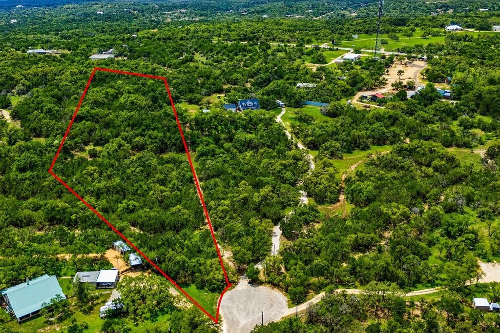 323 Live Oak Hills Court, San Marcos