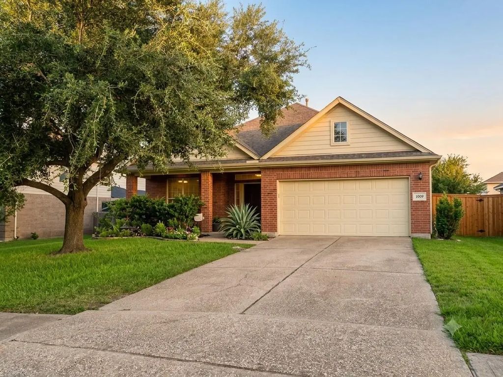 1009 Bay Area Boulevard, League City