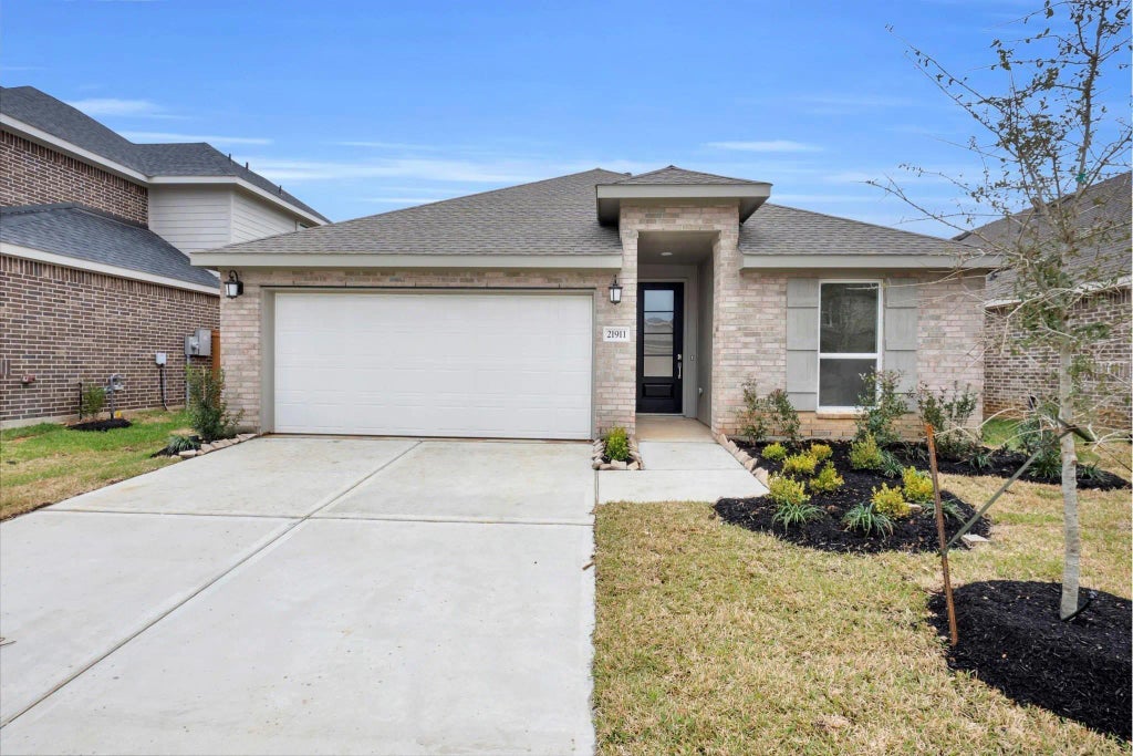 6211 Twisted Knoll Court, Magnolia