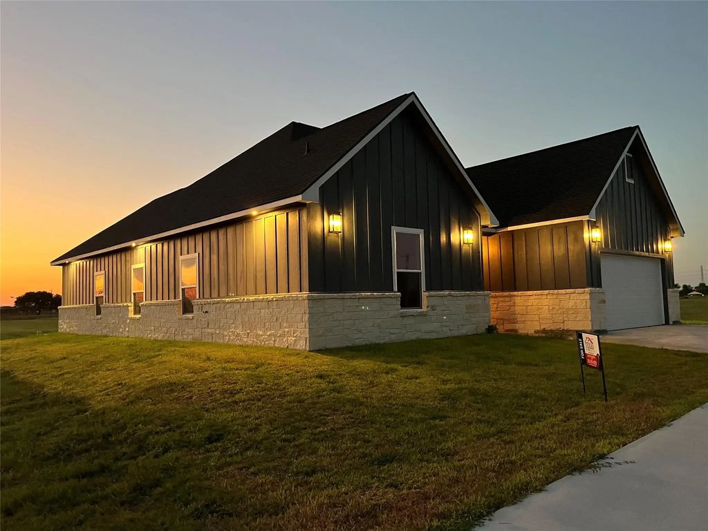 33416 Fm 521 Road, Angleton